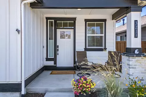 3211 NE Boulder Creek Dr, Bend, OR 97701 photo 5