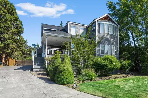 2230 NE Wells Acres Rd, Bend, OR 97701