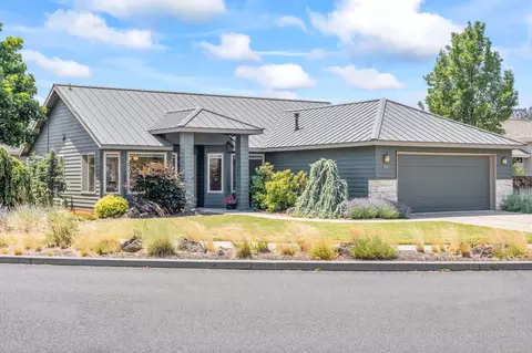 1319 NE Tucson Way, Bend, OR 97701
