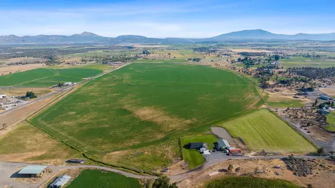 0 SW Houston Lake Rd, Powell Butte, OR 97753