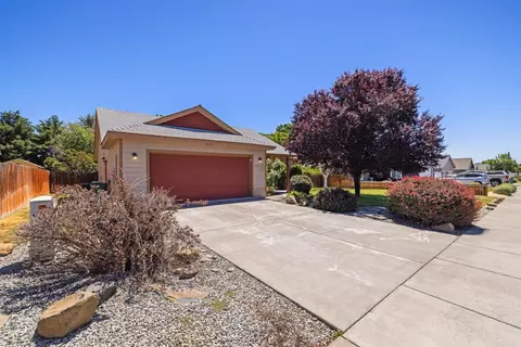 3129 Hammer St, Klamath Falls, OR 97603