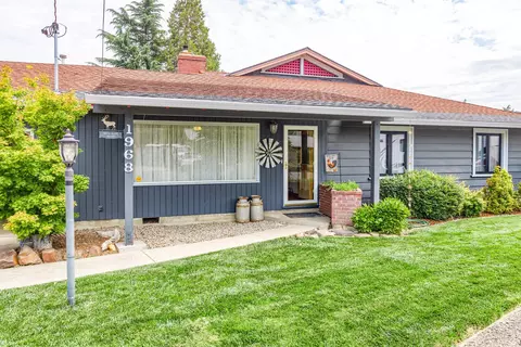1968 Alamar St, Medford, OR 97501