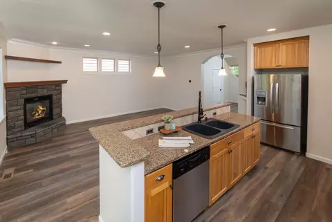 20552 Jacklight Ln, Bend, OR 97702 photo 5