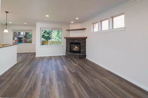20552 Jacklight Ln, Bend, OR 97702 photo 3