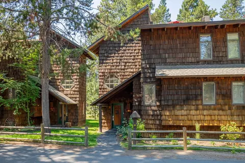 57111 Brassie Ln, Sunriver, OR 97707