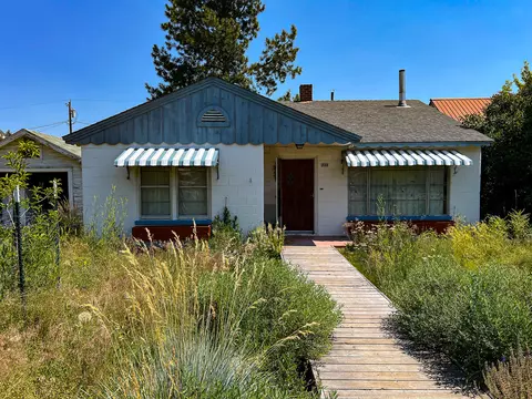 229 S Bridge St, Prairie City, OR 97869