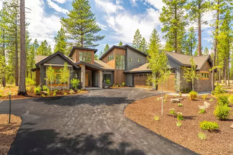 56386 Elk Run Dr #418, Bend, OR 97707