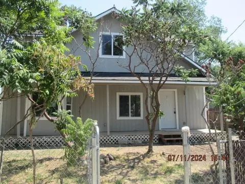 1718 Wall St, Klamath Falls, OR 97601