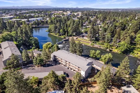 1565 NW Wall St #321-322, Bend, OR 97703