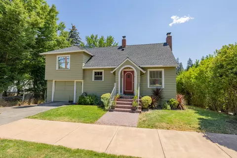 46 Granite St, Ashland, OR 97520