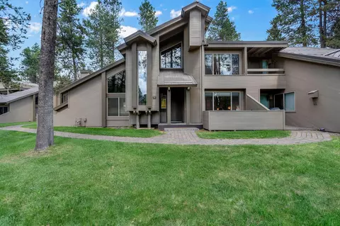 57039 Tennis Village Ln #12, Sunriver, OR 97707