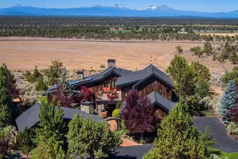 15631 SW Mecate Ln, Powell Butte, OR 97753