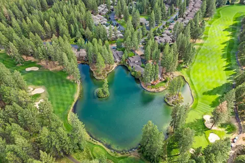 60583 Seventh Mountain Dr, Bend, OR 97702 photo 4