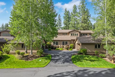 60583 Seventh Mountain Dr, Bend, OR 97702