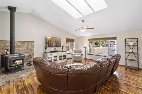 56249 Bufflehead Rd, Bend, OR 97707 photo 5
