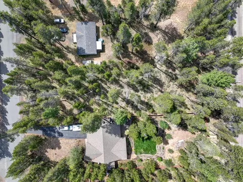 55639 Swan Rd, Bend, OR 97707 photo 2