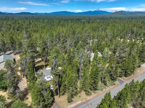 55639 Swan Rd, Bend, OR 97707 photo 7