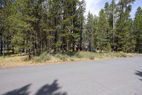 55639 Swan Rd, Bend, OR 97707