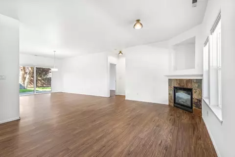 61185 Larkspur Loop, Bend, OR 97702 photo 6