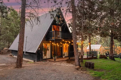 20616 Woodside Ct, Bend, OR 97702