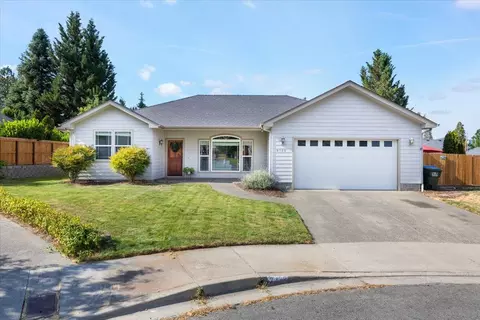 2722 Trinity Way, Grants Pass, OR 97527