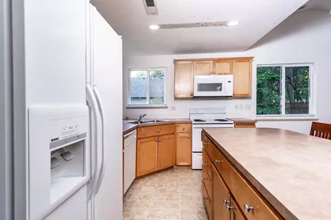 61080 Larkspur Loop, Bend, OR 97702 photo 9