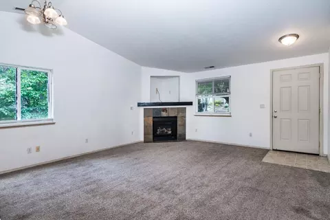 61080 Larkspur Loop, Bend, OR 97702 photo 5