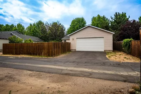 61080 Larkspur Loop, Bend, OR 97702 photo 23