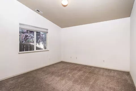 61080 Larkspur Loop, Bend, OR 97702 photo 11