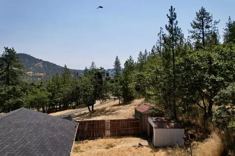 4532 E Antelope Rd, Eagle Point, OR 97524 photo 4