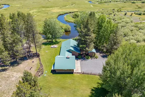 52980 Bridge Dr, La Pine, OR 97739