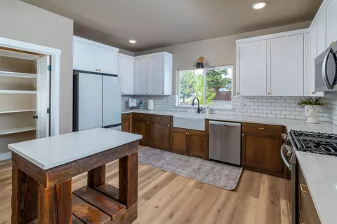 62853 Daniel Rd, Bend, OR 97701 photo 6