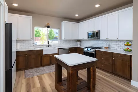 62853 Daniel Rd, Bend, OR 97701 photo 5