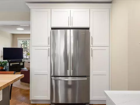 Kitchen - 61113 Echo Hollow Rd, Bend, OR 97702 photo 9 of 9