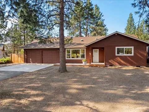 Exterior - 61113 Echo Hollow Rd, Bend, OR 97702 photo 1 of 14