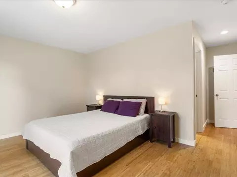 Bedroom - 61113 Echo Hollow Rd, Bend, OR 97702 photo 3 of 4