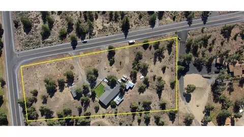 64945 Mcgrath Rd, Bend, OR 97701 photo 3