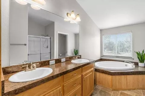 64945 Mcgrath Rd, Bend, OR 97701 photo 17