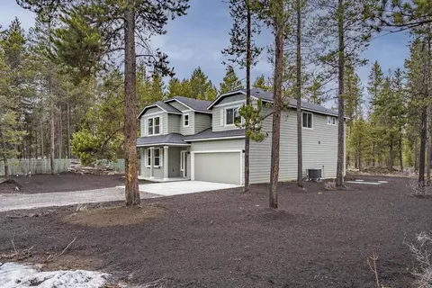 Exterior - 17200 Glendale Rd, Bend, OR 97707 photo 8 of 16