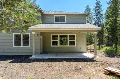 Exterior - 17200 Glendale Rd, Bend, OR 97707 photo 10 of 16