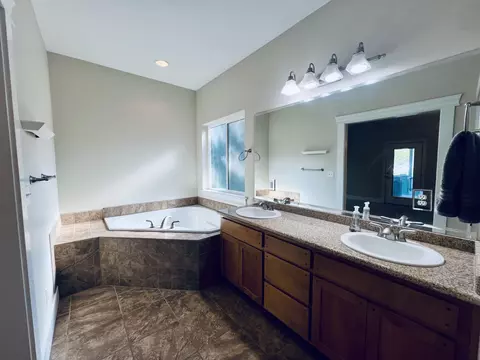 1139 Michael Ln, Eagle Point, OR 97524 photo 26