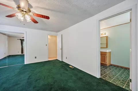 160 Centennial Cir, Central Point, OR 97502 photo 25
