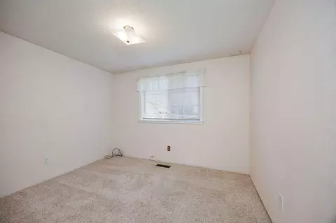160 Centennial Cir, Central Point, OR 97502 photo 28