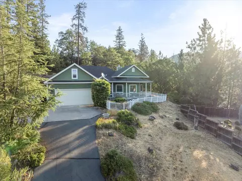 424 Cleveland St, Shady Cove, OR 97539 photo 23