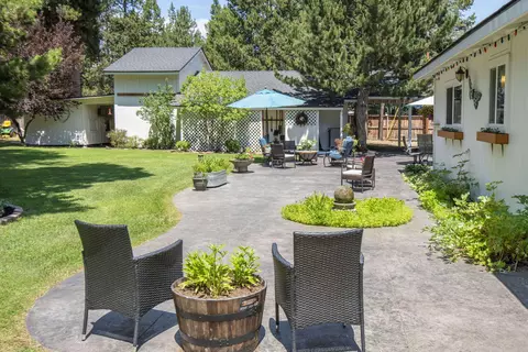 Exterior - 56699 Lunar Dr, Bend, OR 97707 photo 7 of 12