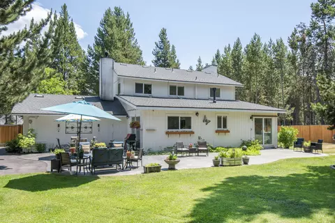 Exterior - 56699 Lunar Dr, Bend, OR 97707 photo 6 of 12