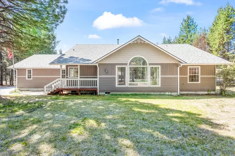 15909 Sunrise Blvd, La Pine, OR 97739