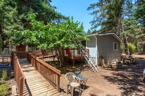 1082 Marcy Loop Rd, Grants Pass, OR 97527 photo 2