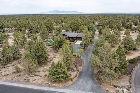 64510 Sylvan Loop, Bend, OR 97701 photo 27