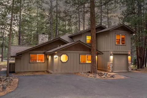 Exterior - 57404 Quartz Mountain Ln, Sunriver, OR 97707 photo 3 of 4